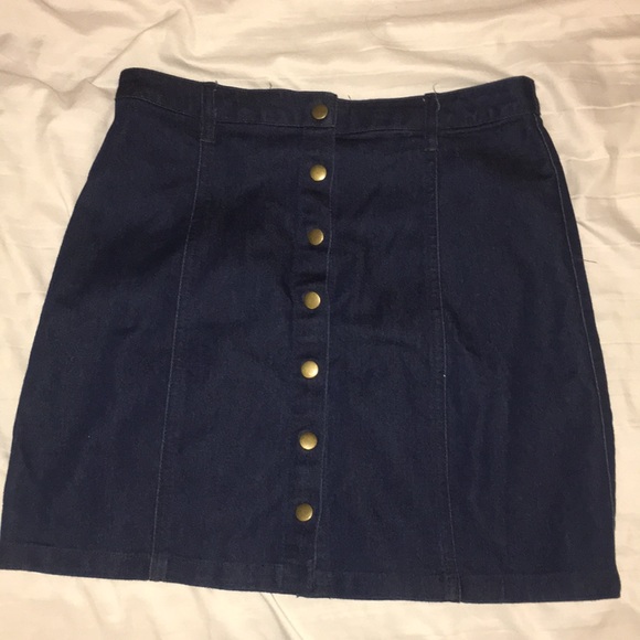 Forever 21 Dresses & Skirts - Dark Wash Denim Skirt